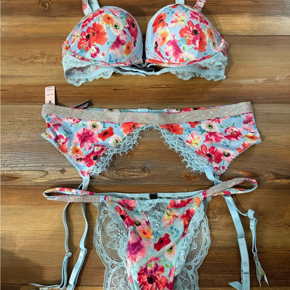 Victoria’s Secret Bombshell Rhinestone Straps Floral Lingerie Set  -NWOT